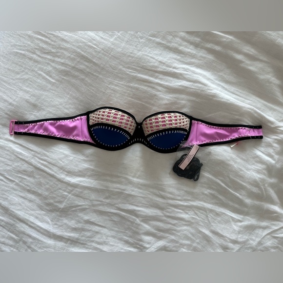 Victoria's Secret Other - Victoria’s Secret Bikini Top, Size-34B, never worn/tags attached